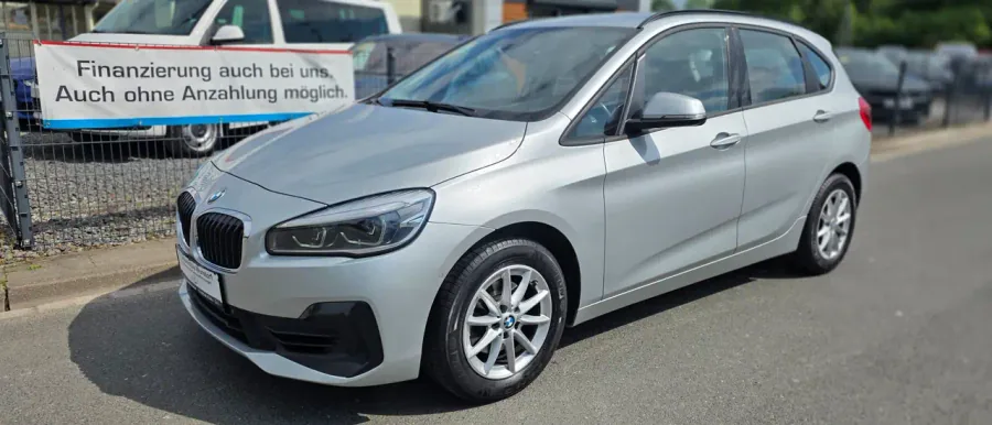 BMW 218